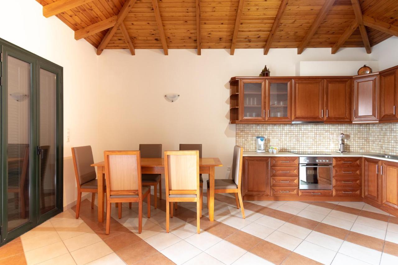 Papadeas Villas Megali Mantineia Ngoại thất bức ảnh