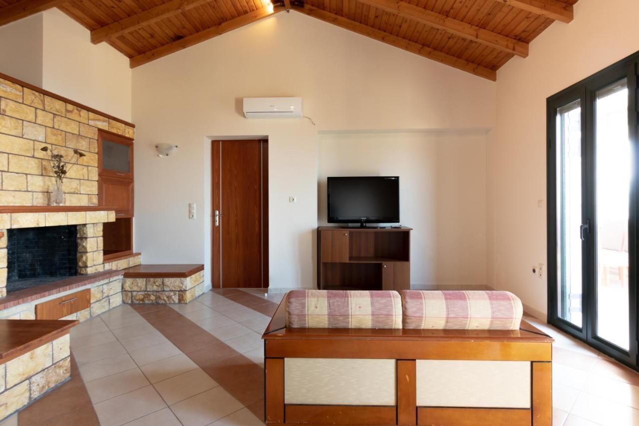 Papadeas Villas Megali Mantineia Ngoại thất bức ảnh