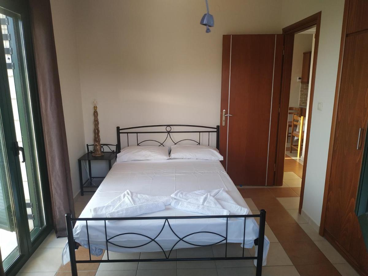 Papadeas Villas Megali Mantineia Ngoại thất bức ảnh